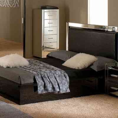 Bedroom furniture ranges at Absolute Beds, choose from traditional and contemporary ranges, view in store or online.